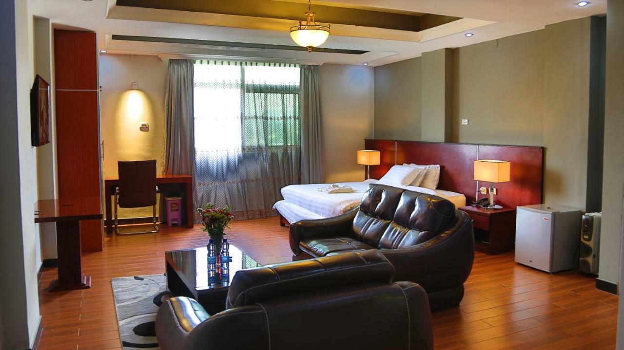 Yinm Furnished Apartment Addis Ababa Bagian luar foto