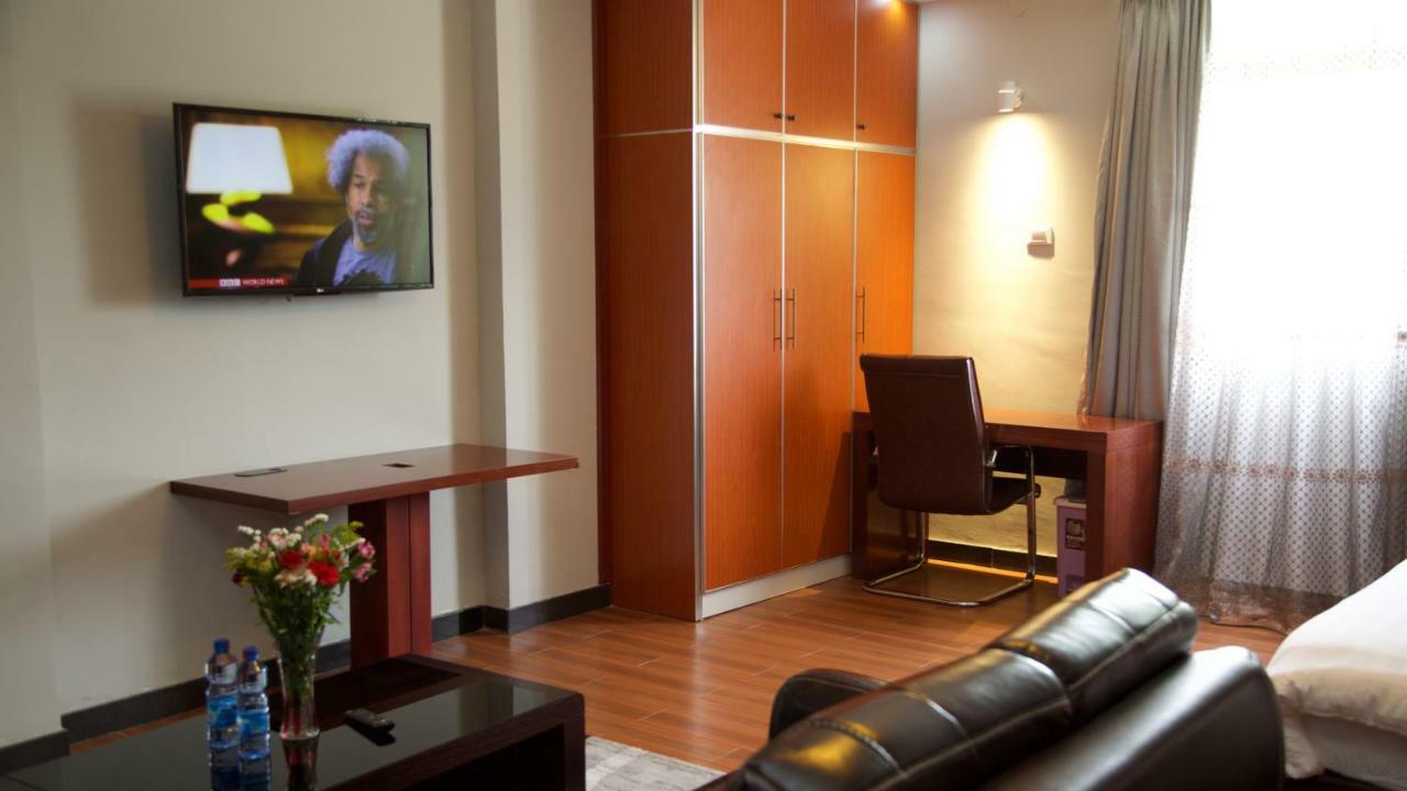 Yinm Furnished Apartment Addis Ababa Bagian luar foto